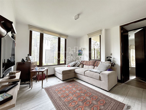 Casa En Venta De 6 Dorm. En Lo Barnechea