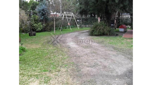 Imagen 6 de 11 de Casaquinta En Venta 3 Dormitorios Udaondo Ituzaingo :: 800m2