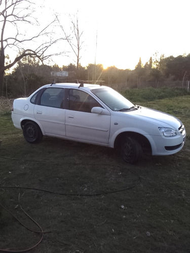 Chevrolet Corsa Classic Sedan