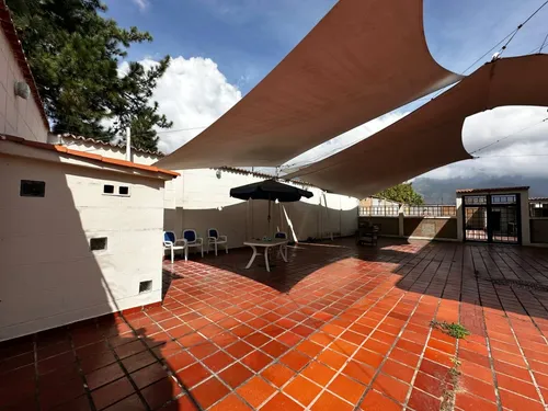 Casa En Venta En Parque Caiza