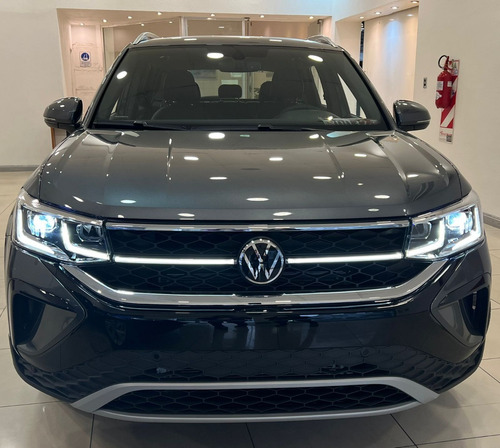 Imagen 8 de 25 de Volkswagen Taos 1.4 250tsi Highline Automatica At Vw 2023 23