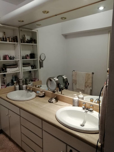 Imagen 19 de 25 de Vendo Apartamento 180m2 3h+s/2.5b+s/2pe El Cafetal 0651