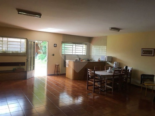 Linda Casa Com Muito Espaço, Suite, Sala De Estar, Sala De Jantar, Copa E Quintal Amplo . - 3-im309607