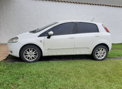 Imagem 2 de 4 de Fiat Punto 2012 1.4 Attractive Flex 5p