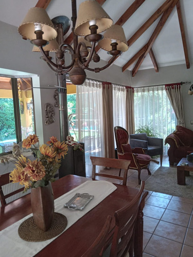 Excelente Casa Acogedora, Lindos Jardines, Tranquilo
