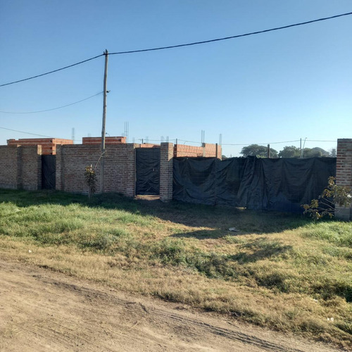 2 Terrenos En Santo Tome Con Proyecto A Terminar
