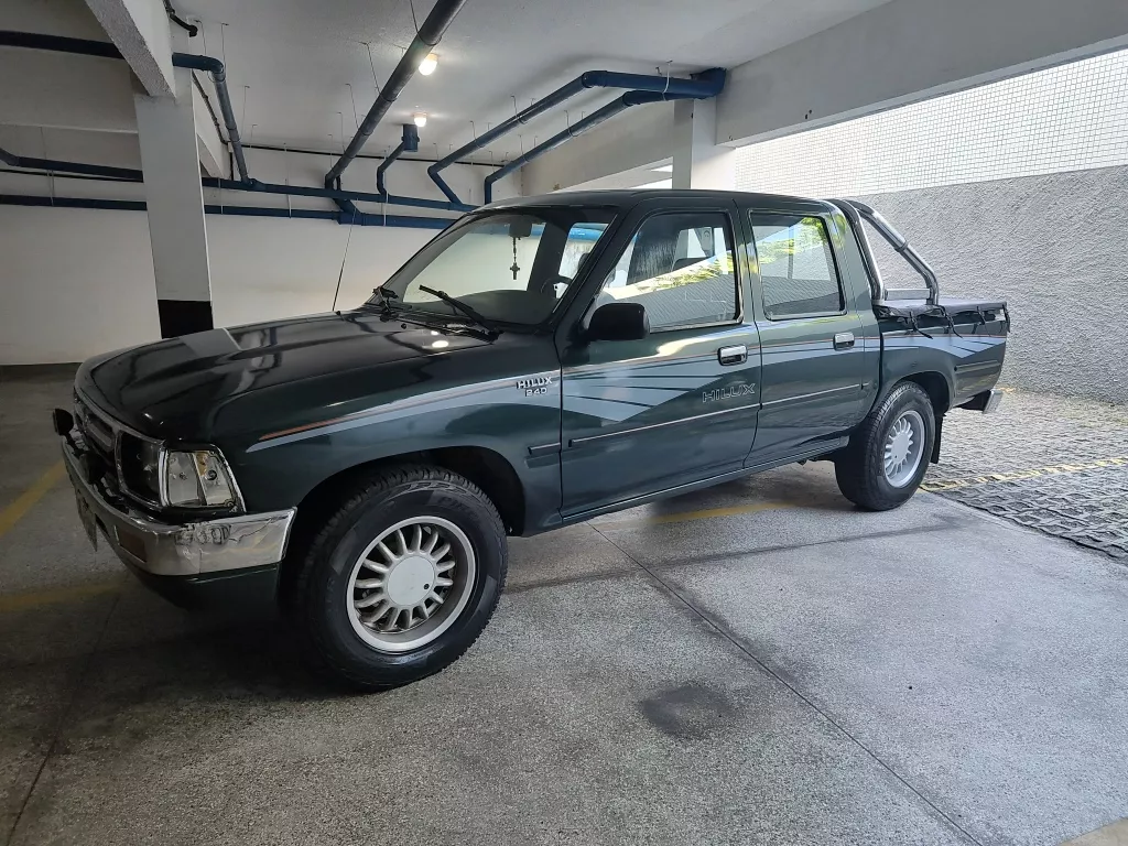 Toyota Hilux Cabine Dupla 2.4 4x2 Câmbio Manual 1993/1994