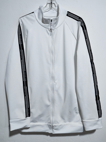 Campera Estilo Deportivo Tascani Impecable