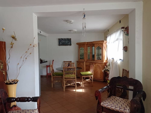 Imagen 6 de 14 de Casa Dos Pisos Con Anexo Sector El Prado San Diego