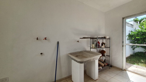 Imagen 7 de 24 de Casa Cerca De Bancarios Excelente Ubicación