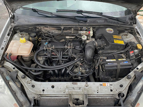 Ford Focus 1.6 Gl 5p 2005