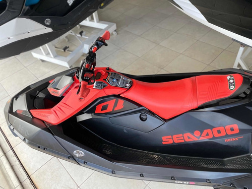 Sea Doo Spark Trixx 2up 8hs Blutooth Año 2022 - Test Drive