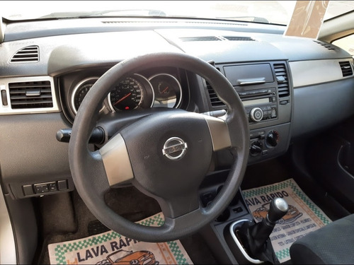 Nissan Tiida Sedan 1.8 Flex 4p 2012