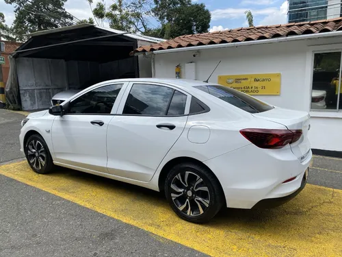 Chevrolet Onix 1.0 Lt