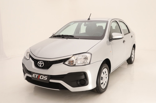 Imagen 7 de 15 de Toyota Etios 1.5 X Sedán 4p 2022 0km