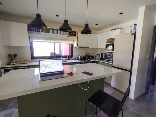Areco - El Tropezon - Excelente Casa 3 Dorm - Pileta