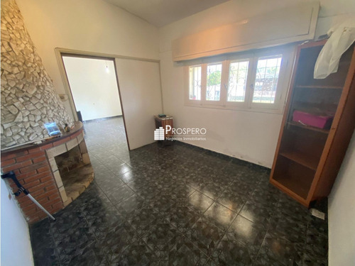 Al1961/p/1 Venta Casa 3 Dorm, Flor De Maroñas Garaje, Patio Fondo
