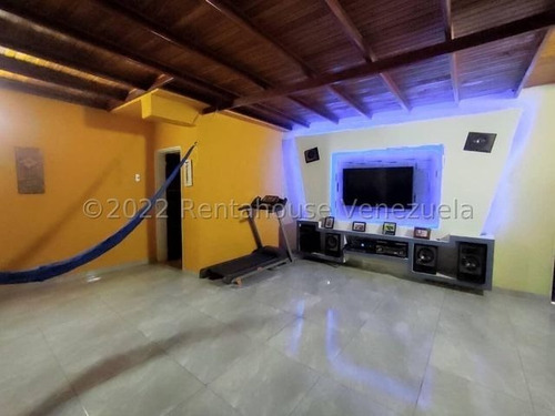 Imagen 16 de 21 de Preciosa Casa En Venta Urbanismo Privado Las Amazonas, Santa Rita 22-27838 Hc