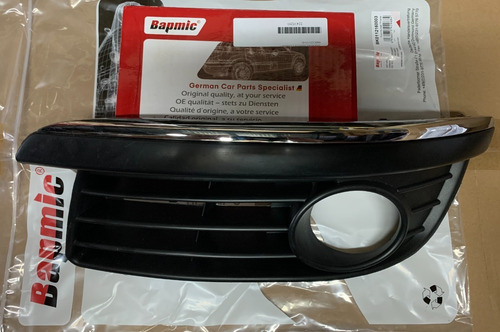 Imagen 5 de 8 de Rejilla Faro Auxiliar Volkswagen Vento 2007 Al 2011