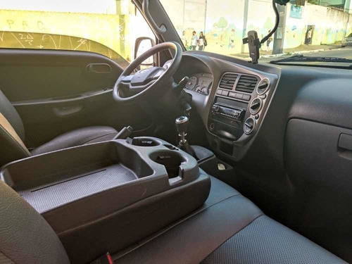 Imagem 6 de 8 de Kia Bongo 2019 2.5 Std 4x2 Rs Turbo S/ Carroceria 2p