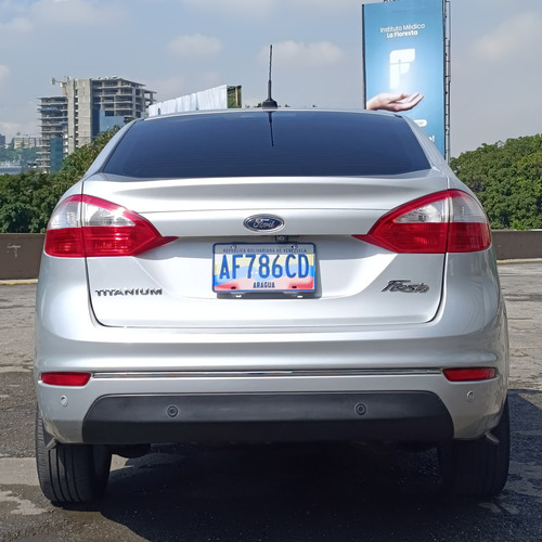 Ford Fiesta Titaniun 2017