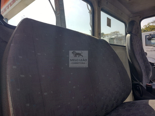 Imagem 9 de 15 de Mb 710 Plus Com Cesto Aéreo Simples - Ano 2011