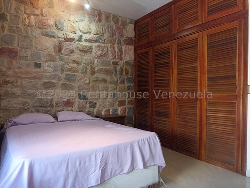 Imagen 12 de 17 de 23-25877 Apartamento En Venta Urb. San Isidro Maracay Dperez