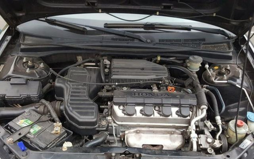 Imagem 4 de 11 de Honda Civic 2005 1.7 Ex Aut. 4p