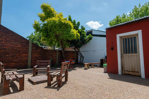 Venta Casa En Castelar - Acepta Permuta
