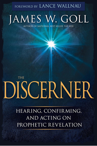 Libro The Discerner: Escuchar, Confirmar Y Actuar En Inglés