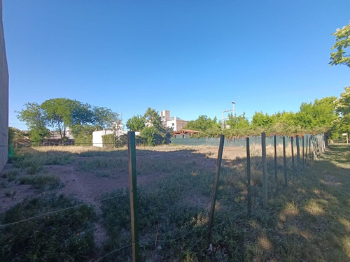 Venta Lote 300 M2 En Vistalba, Barrio Semi Privado