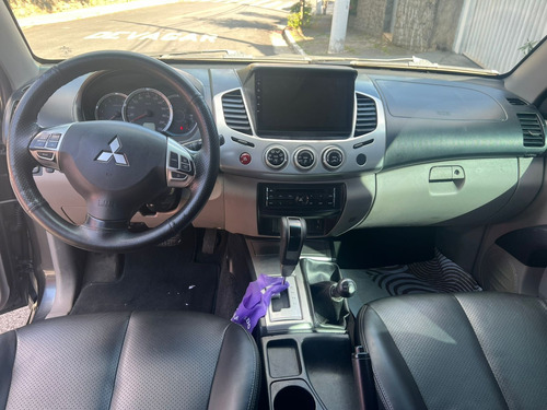 Mitsubishi L200 3.2 Triton Hpe Cab. Dupla 4x4 Aut. 4p