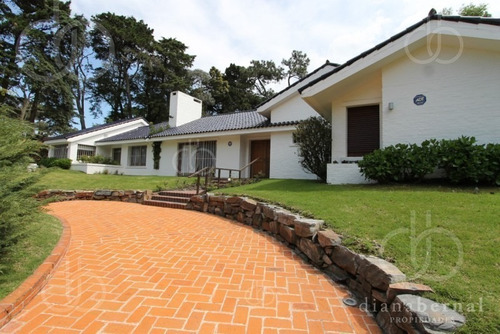 Imagen 3 de 23 de Chalet En El Golf, 4 Dormitorios Y Piscina Climatizada.- Ref: 54206