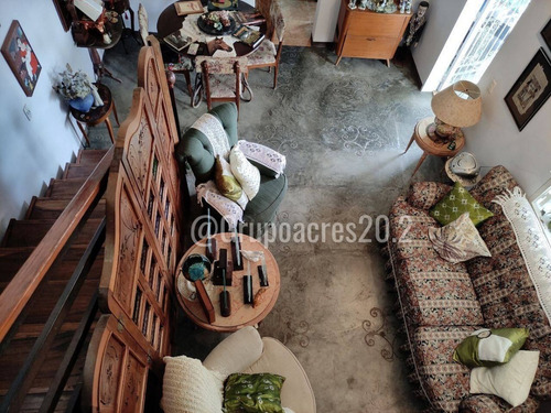 Se Vende De Casa En La Urbanizacion Colinas De Pasatiempo San Antonio De Los Altos Rz