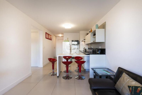 Venta Apartamento 1 Dormitorio Y Medio Punta Del Este Garage Parrillero Propio