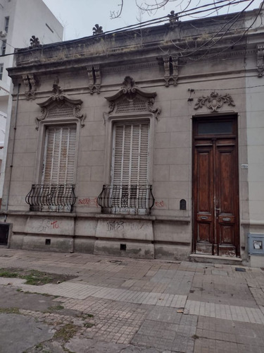 Venta De Lote Sobre Calle 50 Casi 17, La Plata.