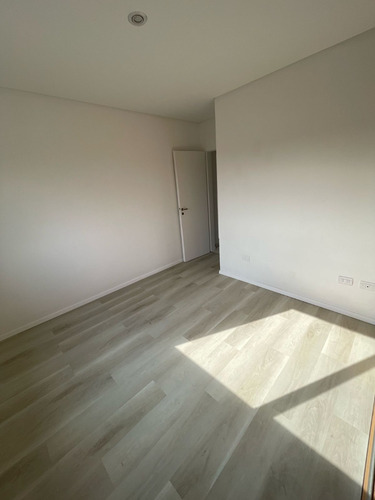 Precioso Duplex Con Parrilla 3 Ambientes En Altos De Hudson Ii