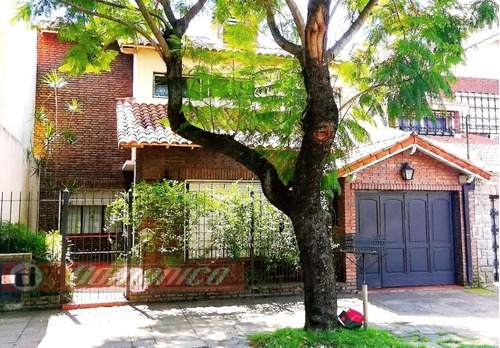 Casa En Venta En Castelar