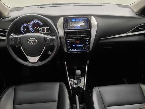 Imagem 10 de 13 de Yaris 1.5 16v Flex Sedan Xls Connect Multidrive