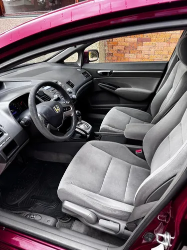 Honda Civic 1.8 Ex 4 p