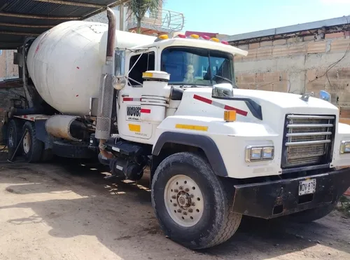Camion Doble Troqué Tipo Mixer, Motor Electrónico, Frenomoto