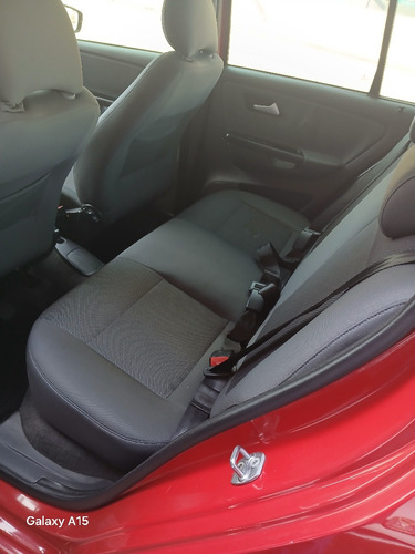 Volkswagen Fox 1.6 Vht I-motion Total Flex 5p