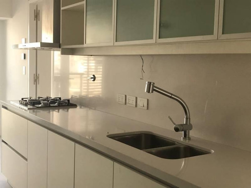 Imagen 13 de 29 de View Point. 3 Dorm Suite 2 Coch Vista Al Rio Venta O Alquiler