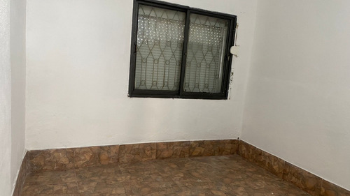Alquiler Apartamento 2 Dorm. Con Local Comercial, Pando.