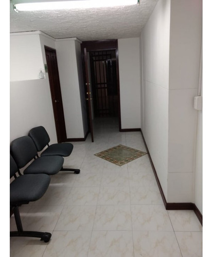 Venta Oficina Av. Las Américas, Norte De Cali 953.