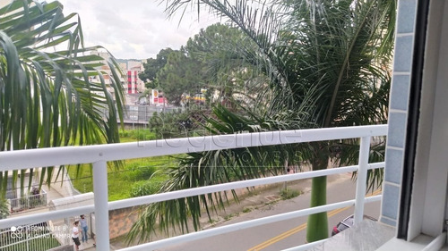 Imagem 4 de 15 de Apartamento A Venda Com 3 Quartos No Bairro Coqueiros Em Florianopolis - V-81615