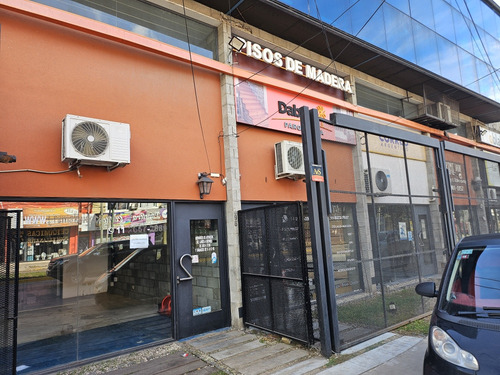 Local En Alquiler Frente A Av. Banavidez (ex. Rta.27) Lindooo!!