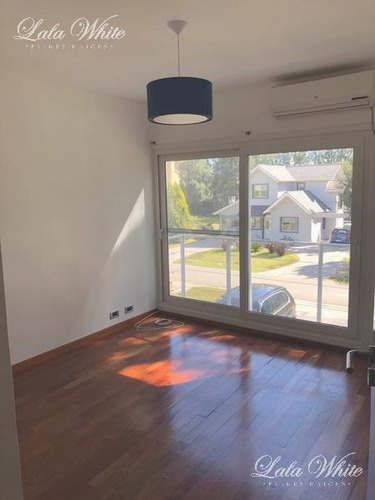 Imagen 15 de 27 de Venta - Casa En El Lauquen - Canning