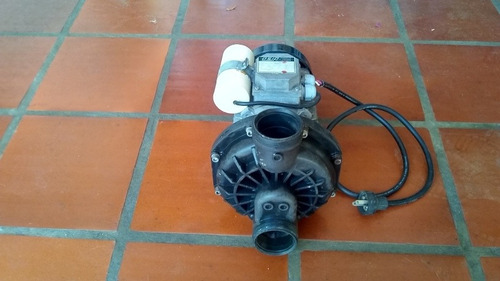 Bomba De Caudal De 1. 1/2hp, Marca: Osip. Modelo: Jm 100