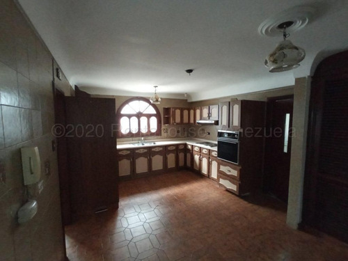 Imagen 7 de 21 de Andreina Gonzalez Rentahouse Vende Casa En La Viña Valencia 22-9749